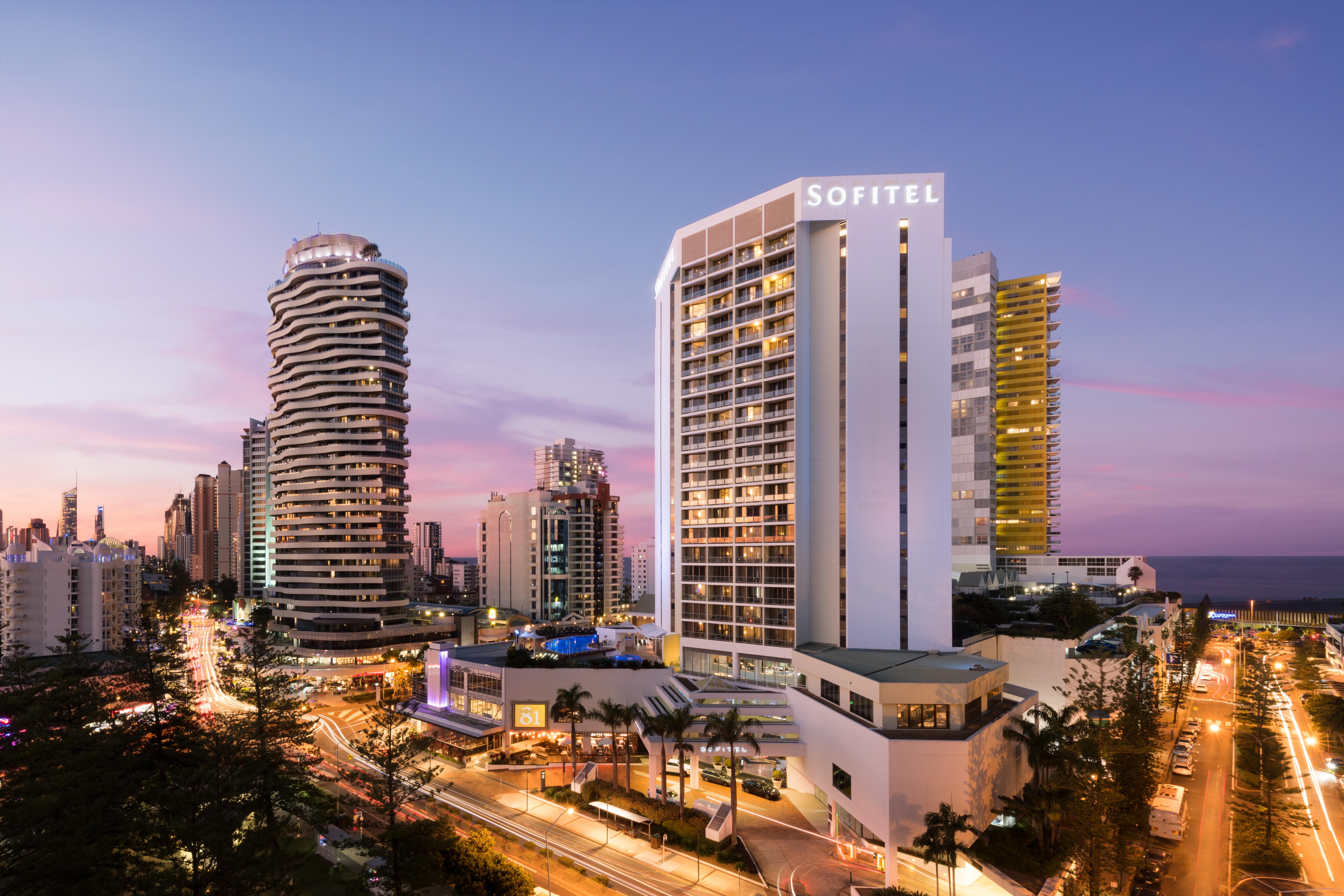 Sofitel Gold Coast Broadbeach Eksteriør billede Sofitel Legend The Queen's Land