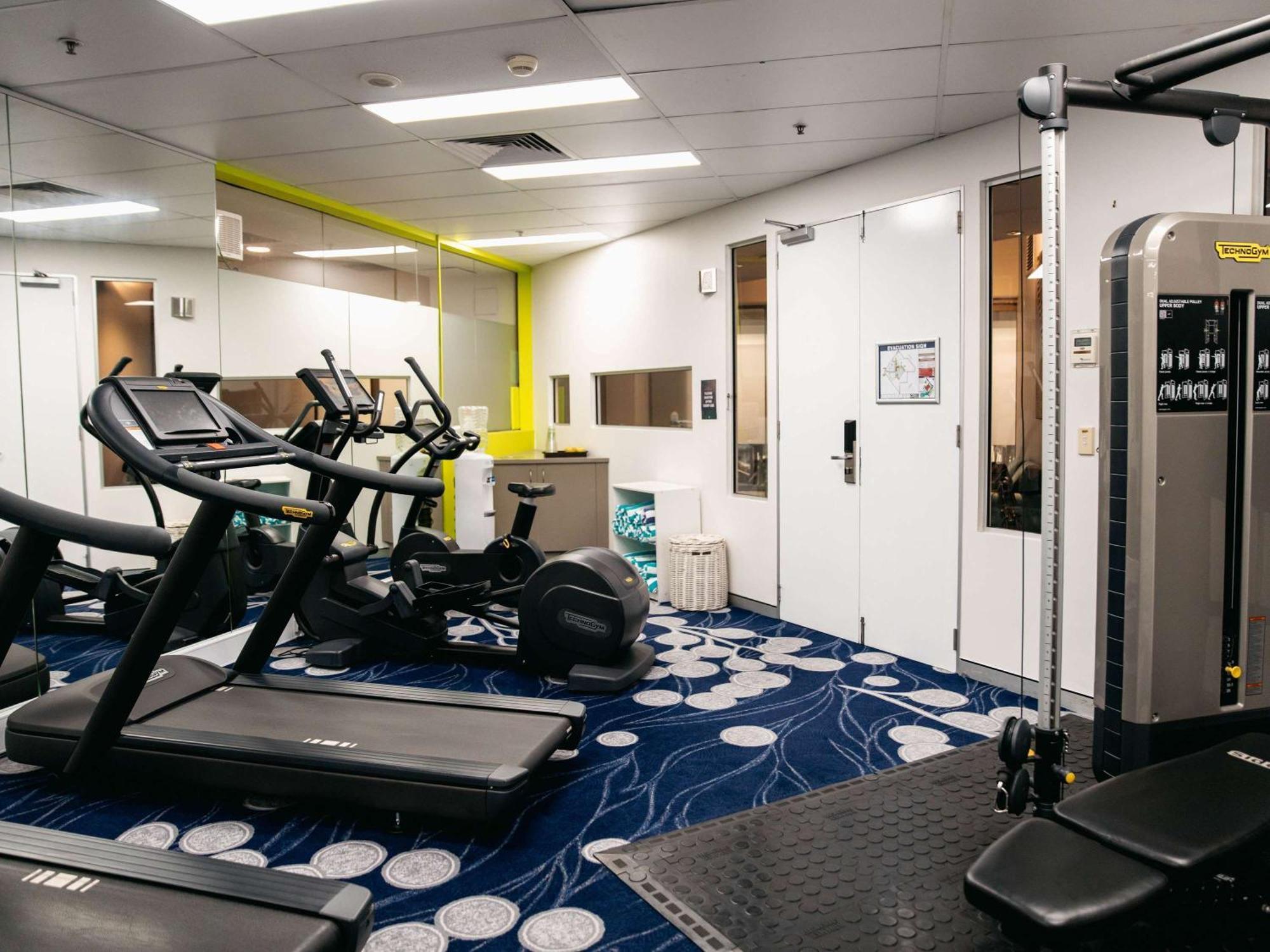 Sofitel Gold Coast Broadbeach Eksteriør billede The gym on board